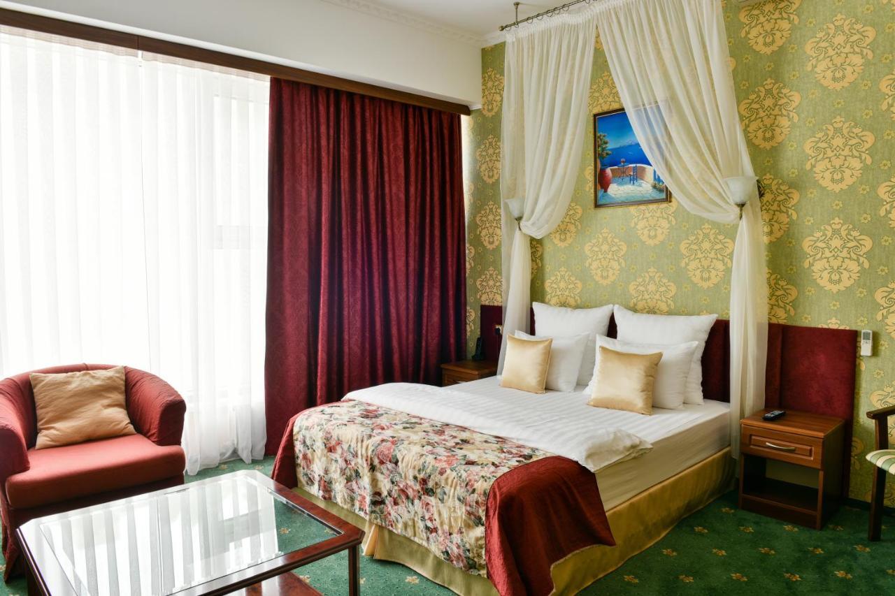 Park Hotel Ставропол Екстериор снимка